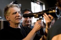 David Cronenberg b�hem nat��en� D�jin n�sil�